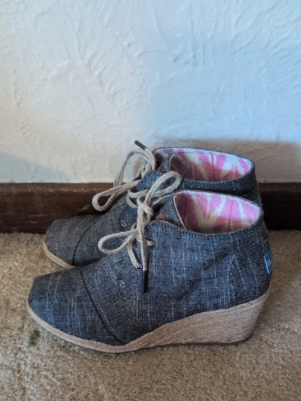 Toms Gray Lace-Up Wedge Oxfords Toms Desert Wedge Black Chambray Women